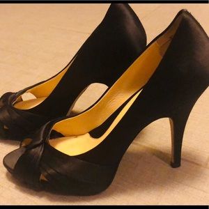Vintage Boutique “9” Black Satin Pumps